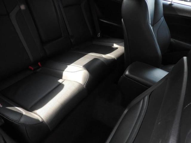 2016 Dodge Challenger SXT Plus