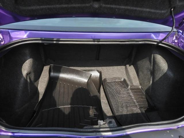2016 Dodge Challenger SXT Plus