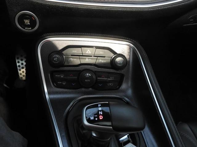 2016 Dodge Challenger SXT Plus