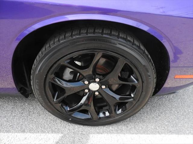 2016 Dodge Challenger SXT Plus