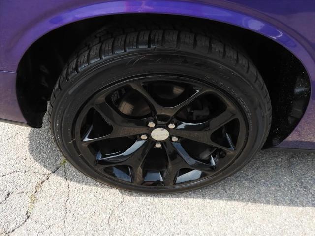 2016 Dodge Challenger SXT Plus