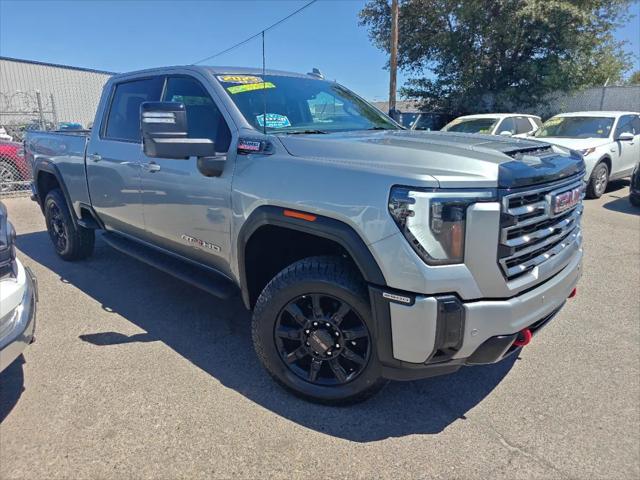 2025 GMC Sierra 2500HD 4WD Crew Cab Standard Bed AT4 for sale in Fresno, CA