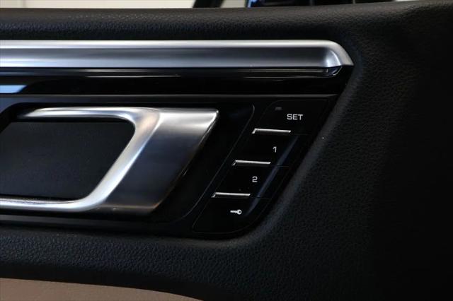 2019 Porsche Macan Macan