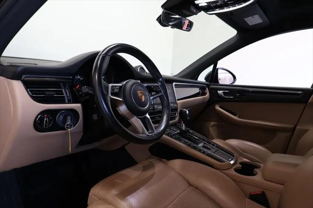 2019 Porsche Macan Macan