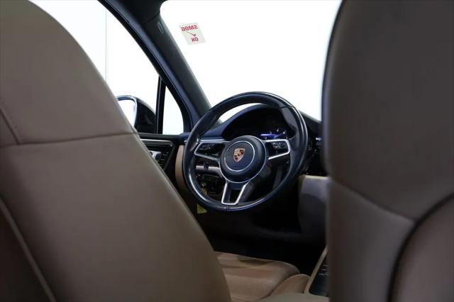 2019 Porsche Macan Macan
