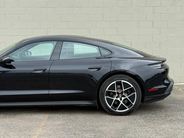 2025 Porsche Taycan Base