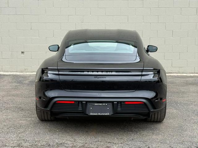 2025 Porsche Taycan Base