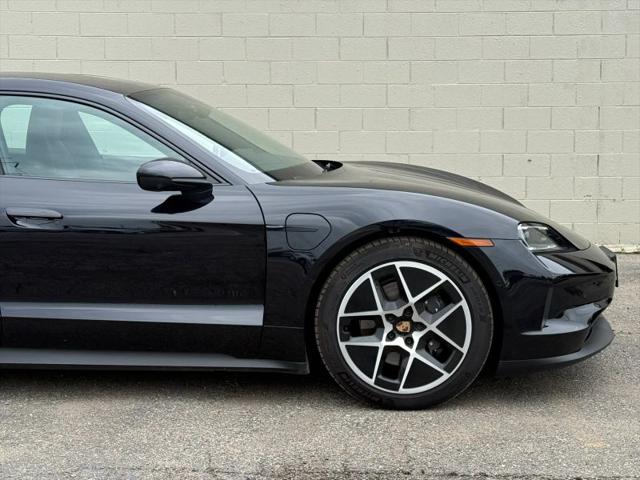 2025 Porsche Taycan Base