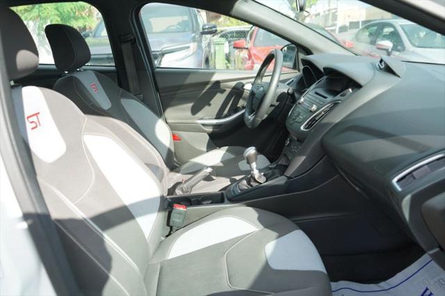 2016 Ford Focus ST