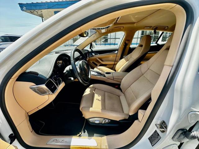 2013 Porsche Panamera Base