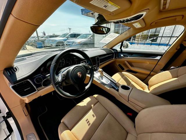 2013 Porsche Panamera Base