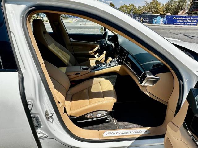 2013 Porsche Panamera Base