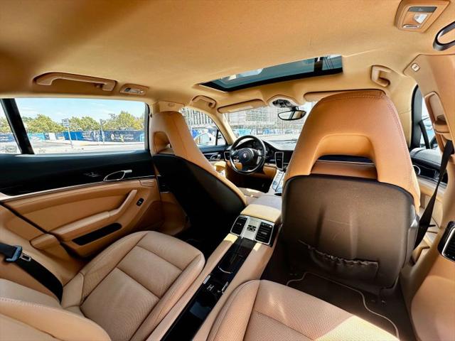 2013 Porsche Panamera Base
