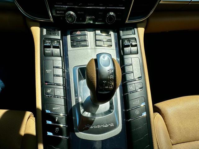 2013 Porsche Panamera Base