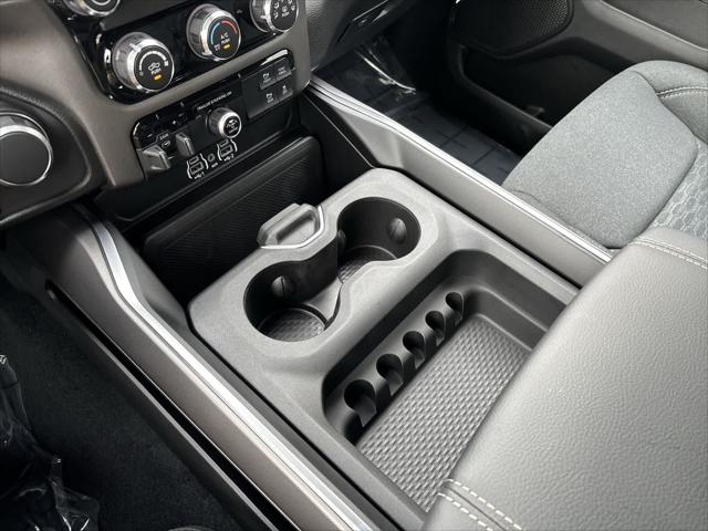 2026 Ram 1500 Express Crew Cab 4x4 57 Box