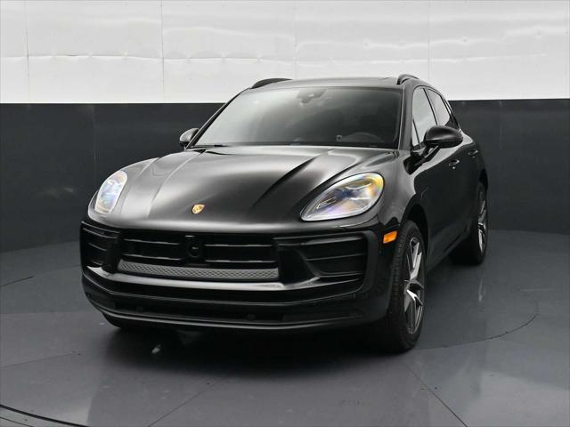 2026 Porsche Macan AWD