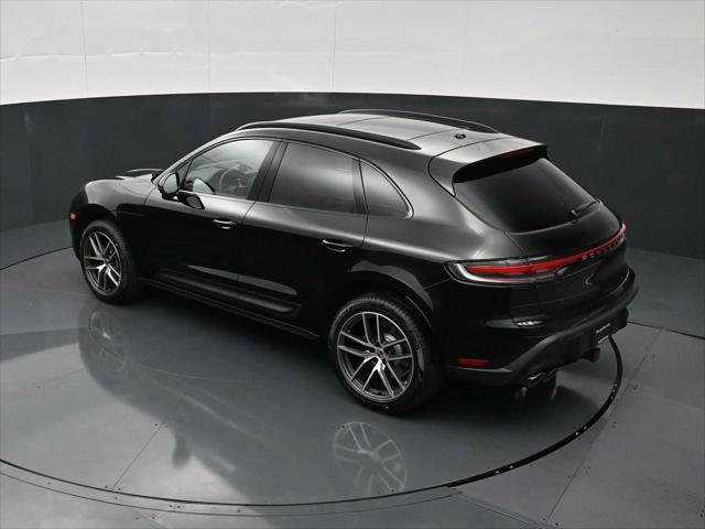 2026 Porsche Macan AWD