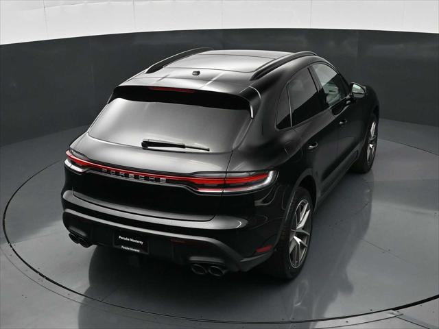 2026 Porsche Macan AWD