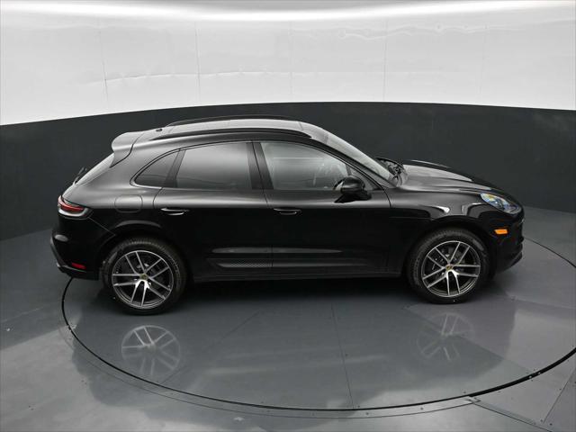 2026 Porsche Macan AWD