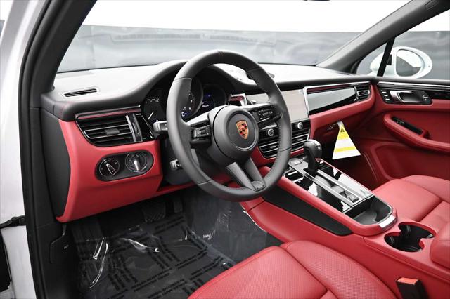 2026 Porsche Macan AWD