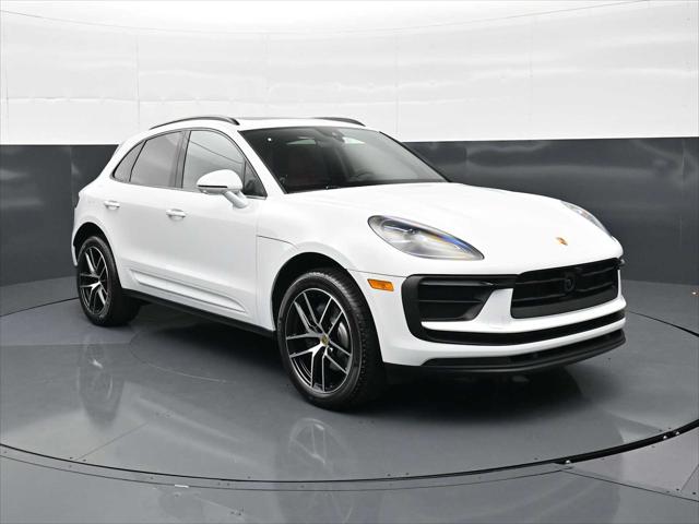 2026 Porsche Macan AWD