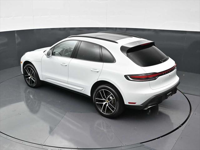 2026 Porsche Macan AWD