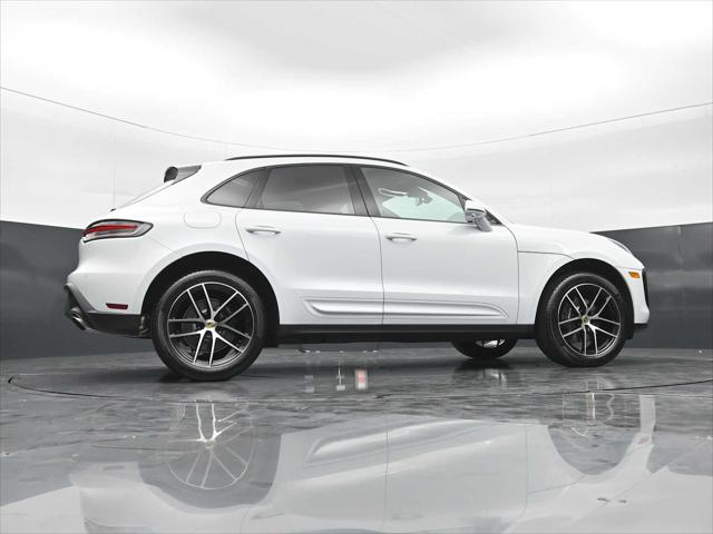 2026 Porsche Macan AWD