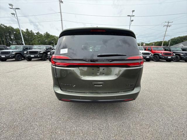 2027 Chrysler Pacifica Limited