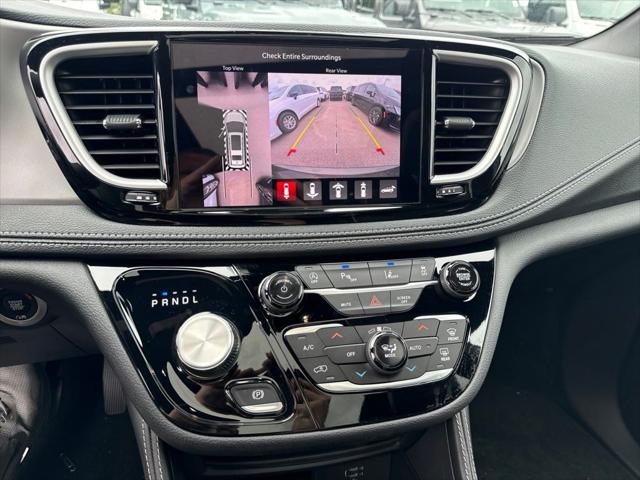 2027 Chrysler Pacifica Limited