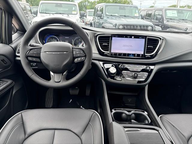 2027 Chrysler Pacifica Limited