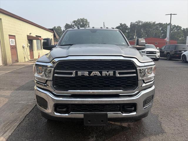 2023 RAM 3500 Tradesman Crew Cab 4x4 8 Box 2023 RAM 3500 Tradesman Crew Cab 4x4 8 Box