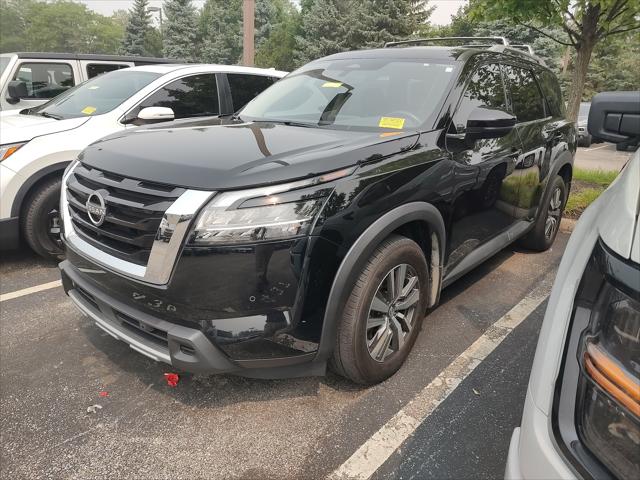 2023 Nissan Pathfinder SL 4WD for sale in Dublin, OH
