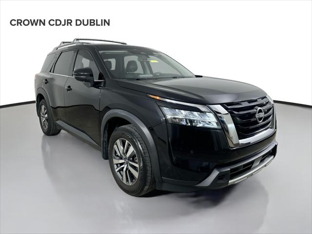 2023 Nissan Pathfinder SL 4WD