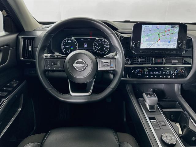 2023 Nissan Pathfinder SL 4WD