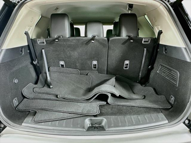 2023 Nissan Pathfinder SL 4WD