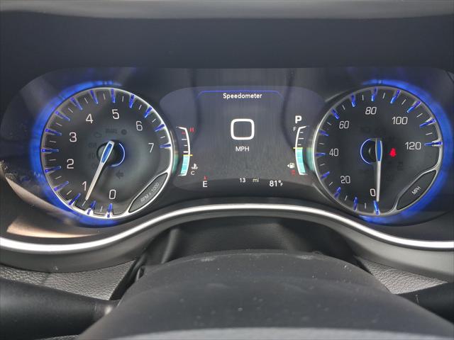 2027 Chrysler Pacifica Select