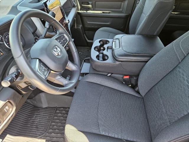 2026 Ram 2500 Black Express Crew Cab 4x4 64 Box