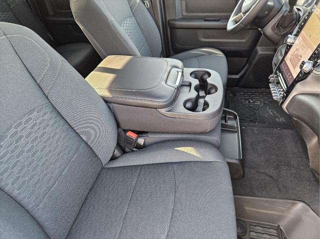 2026 Ram 2500 Black Express Crew Cab 4x4 64 Box