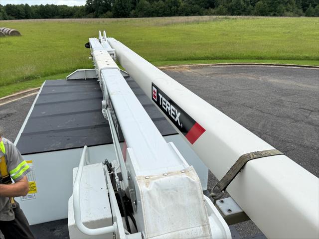2024 Freightliner M2 -106 4x2 Terex Utilities