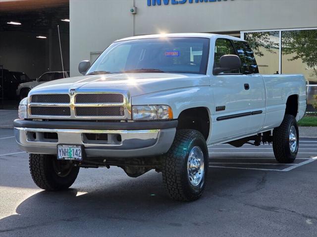 2001 Dodge Ram 2500 4X4 / 5.9L CUMMINS DIESEL / LONG BED / 45K MILES for sale in Portland, OR