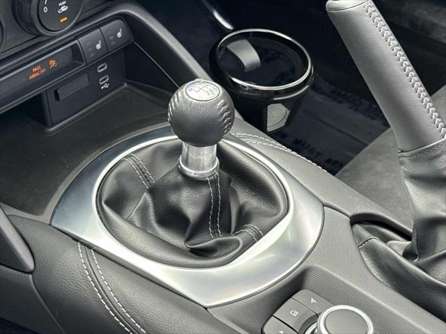 2025 Mazda MX-5 Club