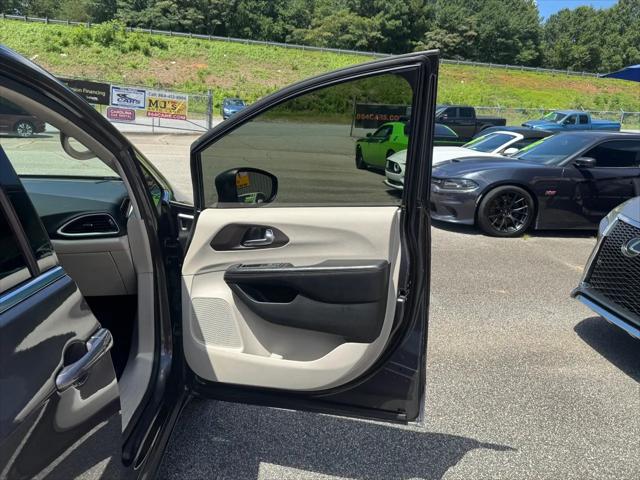 2019 Chrysler Pacifica LX