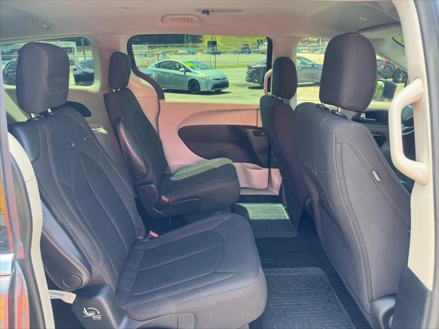 2019 Chrysler Pacifica LX