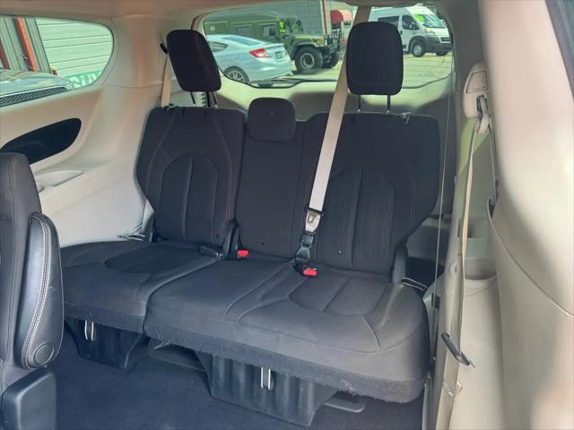 2019 Chrysler Pacifica LX