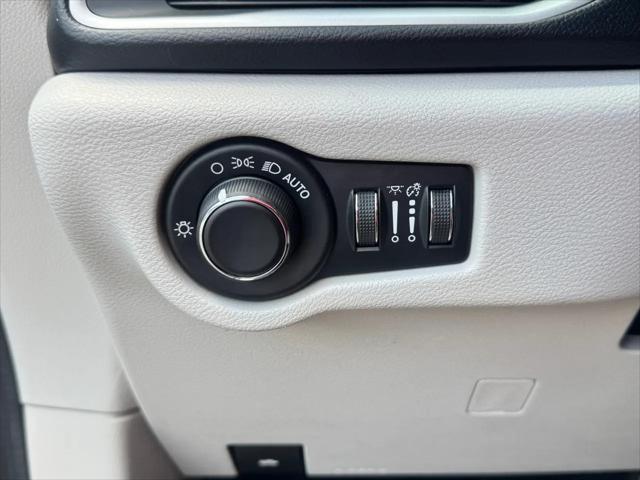 2019 Chrysler Pacifica LX