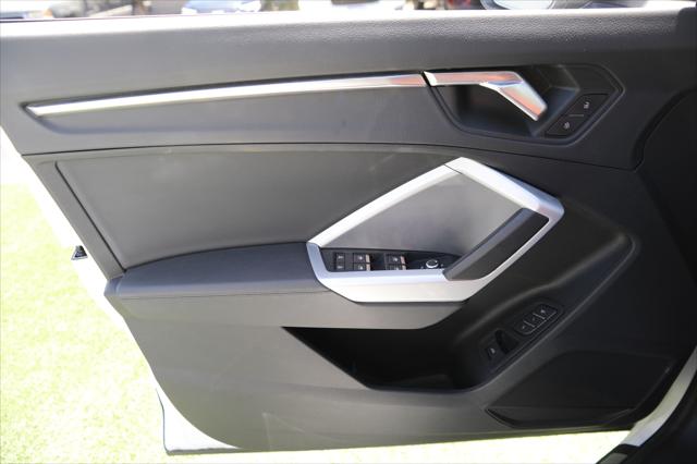 2024 Audi Q3 Premium 45 TFSI S line quattro Tiptronic