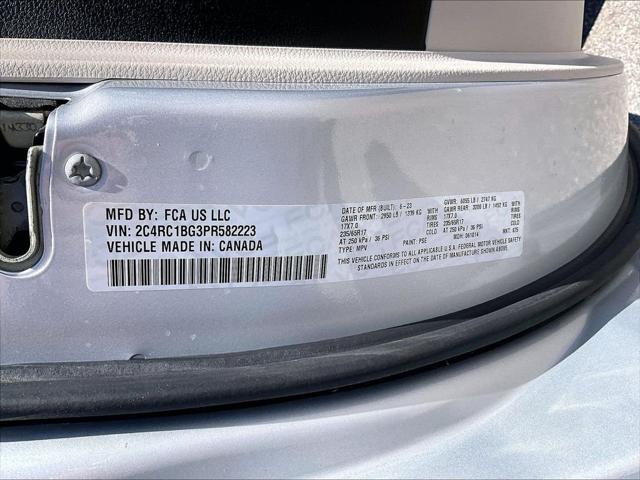 2023 Chrysler Pacifica Touring L