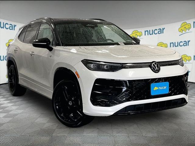 2025 Volkswagen Tiguan 2.0T SE R-Line Black for sale in Norwood, MA