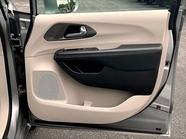 2021 Chrysler Pacifica Touring L AWD