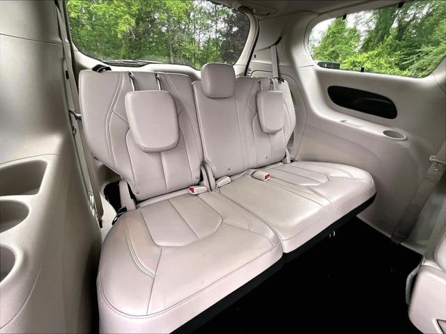 2021 Chrysler Pacifica Touring L AWD